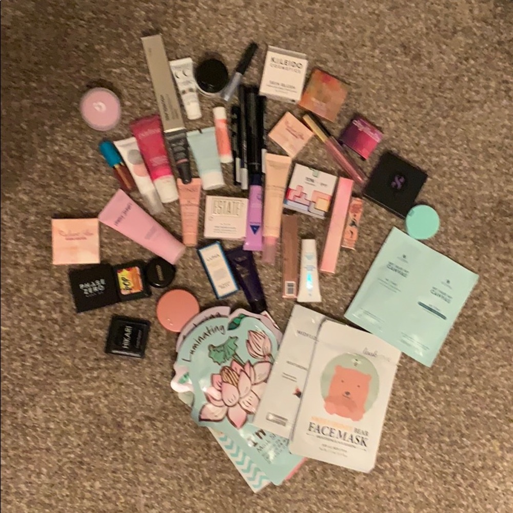 Mystery box of skincare/makeup
